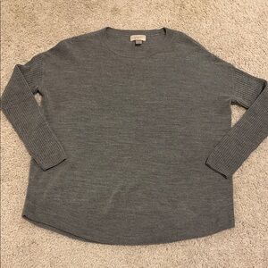 Loft Gray Women's Sweater with ribbed sleeves